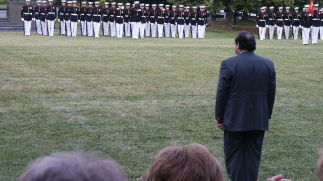 Scalia-at-Iwo-Jima-Memorial-640x360
