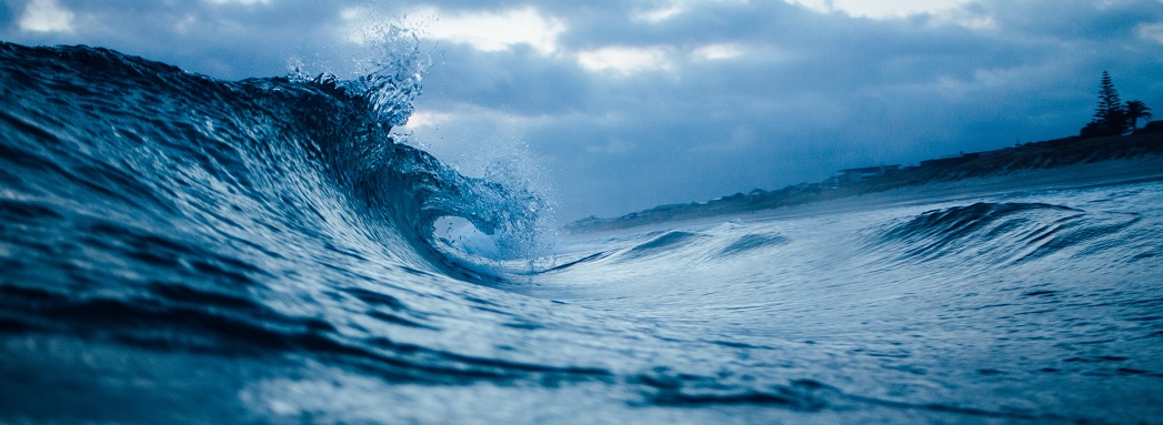 unsplash dark blue waves cropped