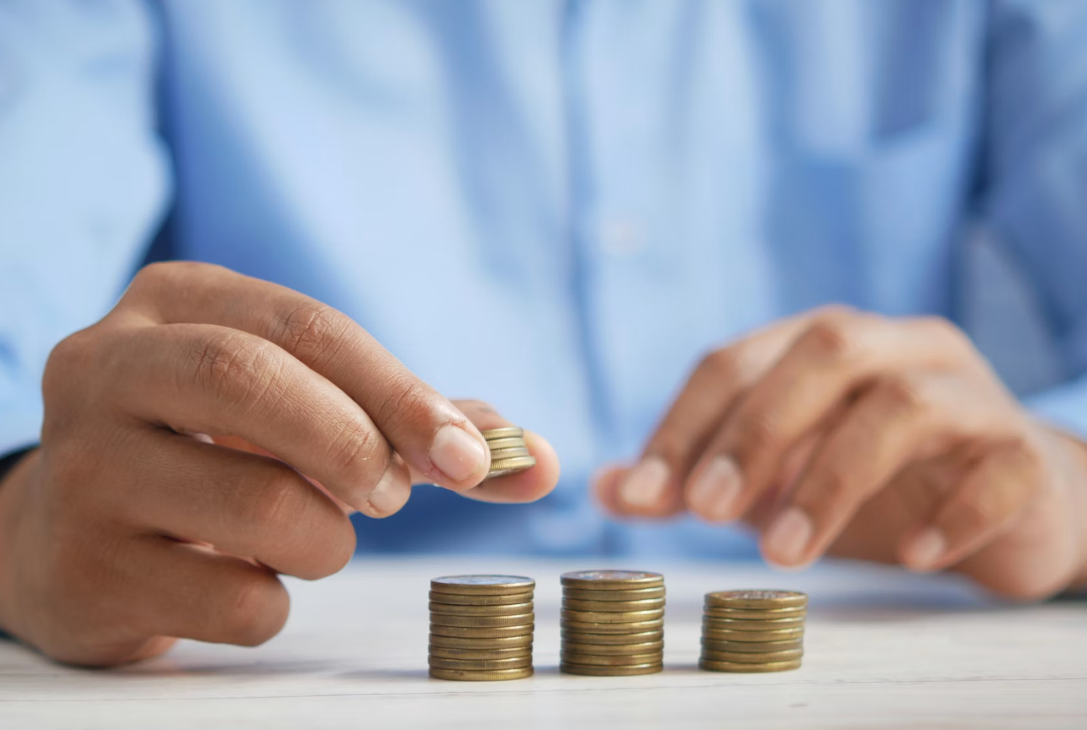 Artificial Intelligence: Economic Transformation and Brewing Political Battle